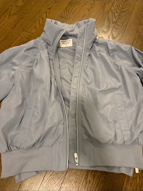 Athleta Jetsetter Bomber Jacket in Light Blue/Purple Size Small - C4-096 - Image 4