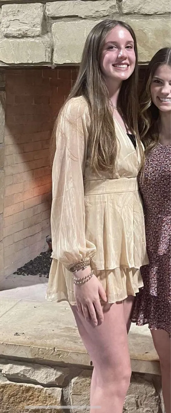 Boutique Tan/creme nude colored romper - Image 4
