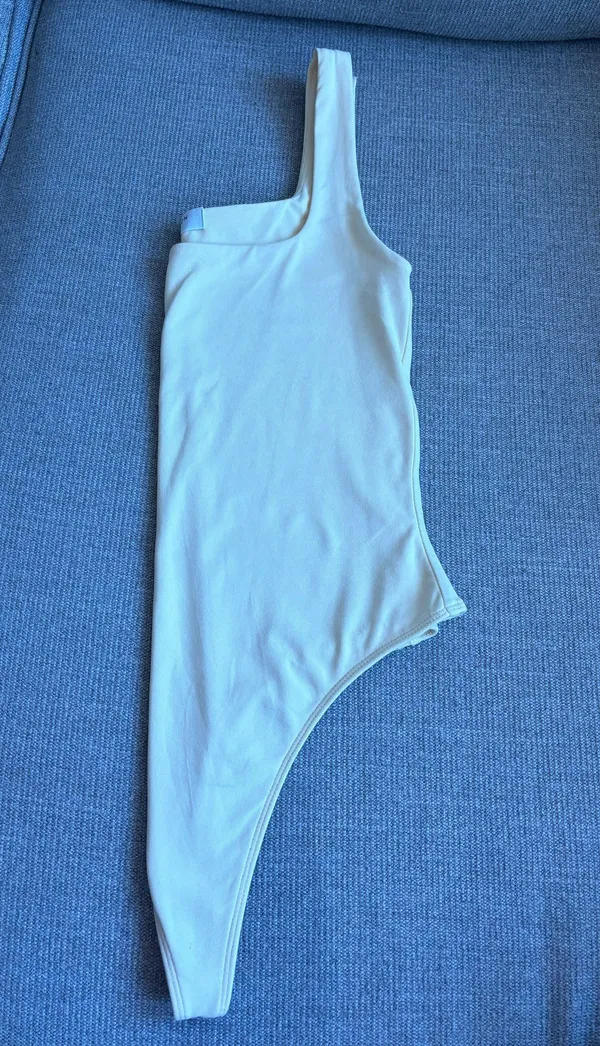 Aritzia Babaton Yellow Bodysuit - Image 4