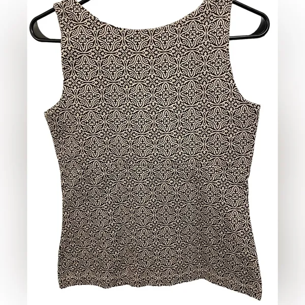 Eddie Bauer Brown Damask Form Fitting Sleeveless Cotton Stretch Gorpcore Blouse - Image 3