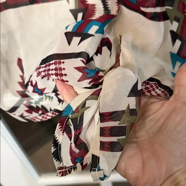 SOULMATES Sheer Aztec Tribal Southwestern Print Peasant Top Size Large - Image 4