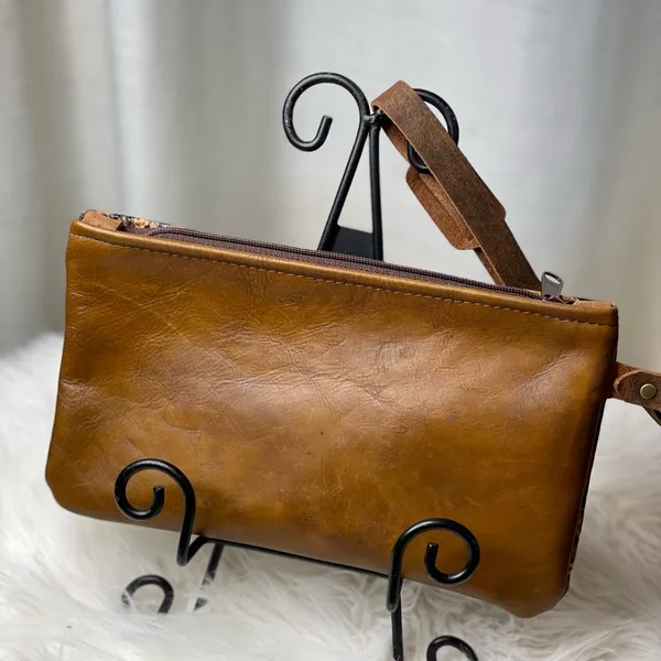 Cowhide Wristlet Clutch Leather Cowhide Zipper Embossed Leather Crossbody bag - Image 2