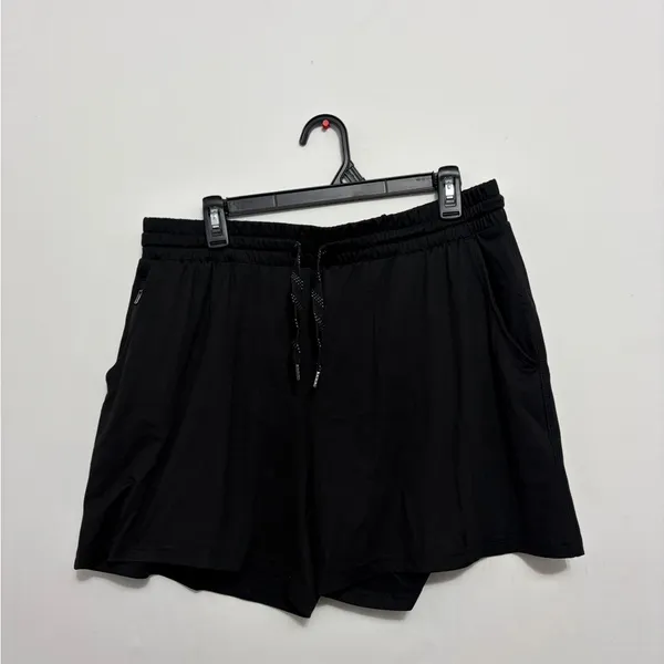 Pacific Trail Black Athletic Shorts Women’s size L Zipper Pocket(A302)✨ - Image 2