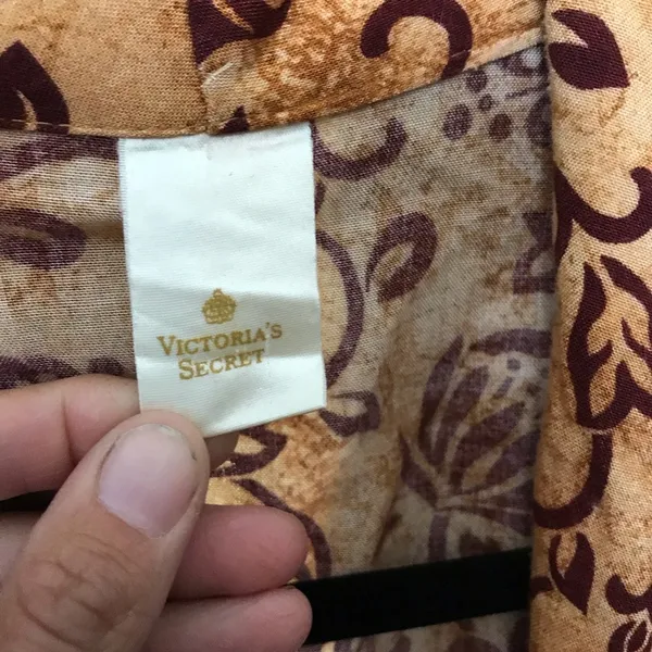 Vintage Victoria’s Secret robe / dress Hawaiian style size small brown burgundy - Image 3