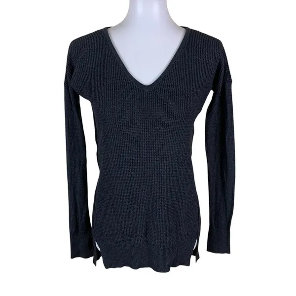Lululemon Black Waffle Knit V Neck Long Sleeve Sweater 4 Women's - Image 2