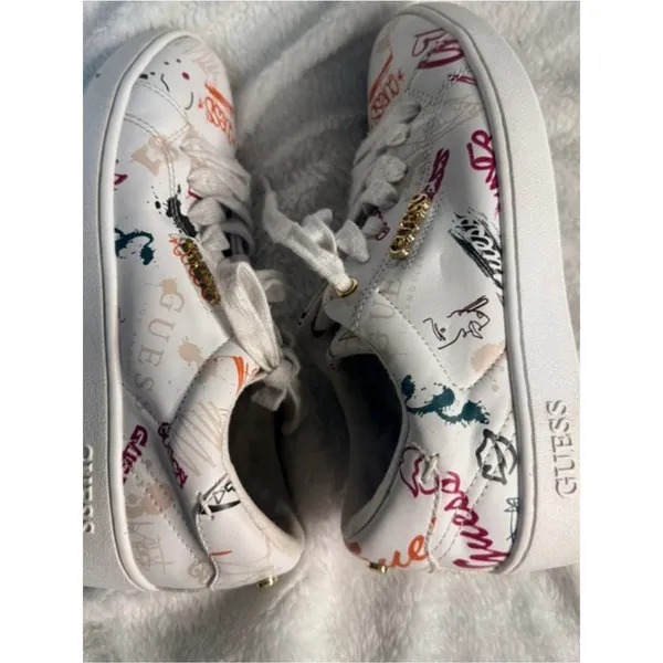 GUESS White Sneakers with Multicolor Graffiti Accents Women Size 6.5 - Image 8