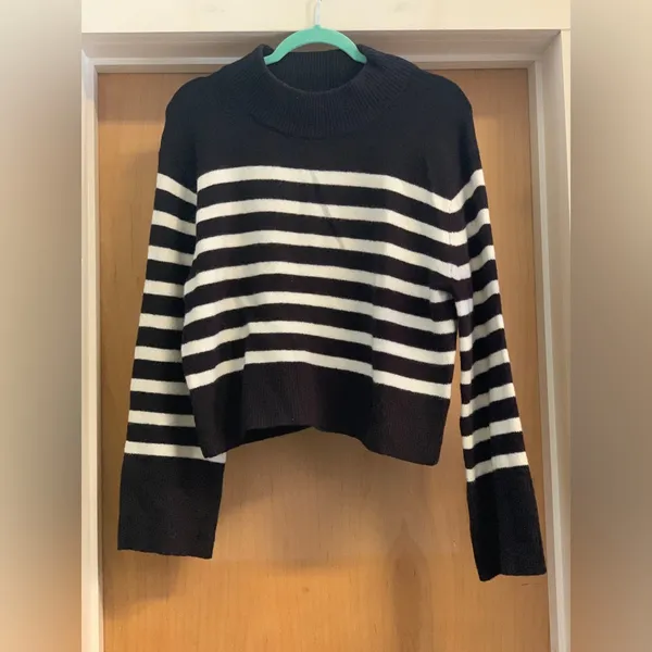 J. Crew Chunky Crew Neck Merino Wool Blend Striped Sweater. Size-Small - Image 3