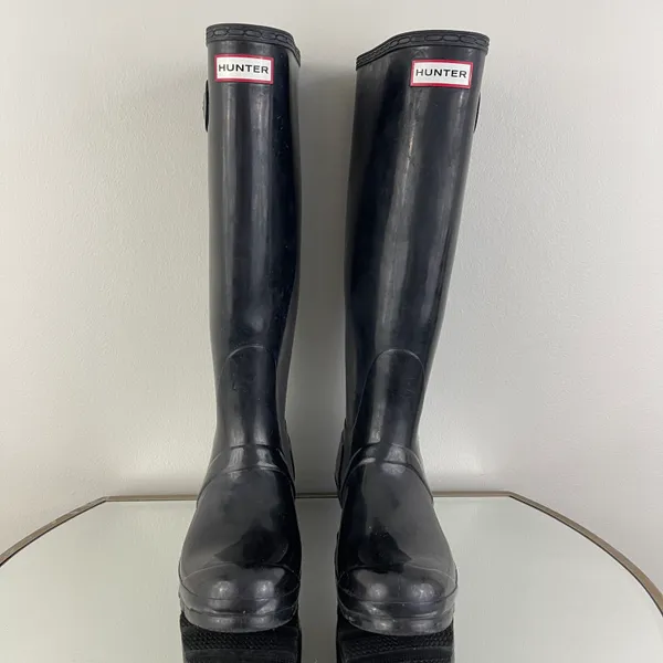 Hunter Original Tall Black Gloss Adjustable Knee High Rain Boots - Image 8