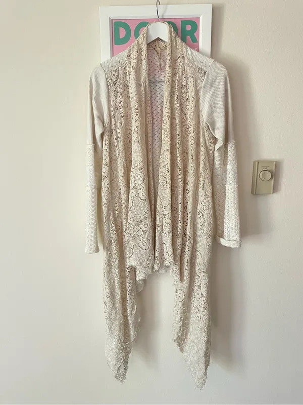 Aratta Silent Journey Shawl Thermal Lace Crochet Open Waterfall Cardigan Small - Image 2