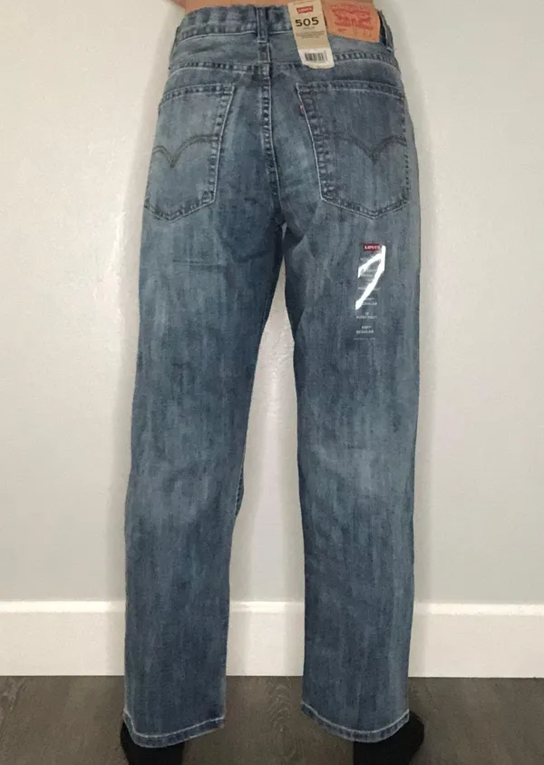 Levi's 505  regular straight leg medium wash jeans - Image 3