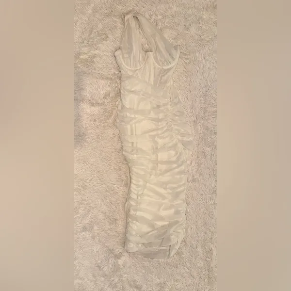 NWOT House of cb Valentina one shoulder Bustier dress in ivory sz XS - Image 4