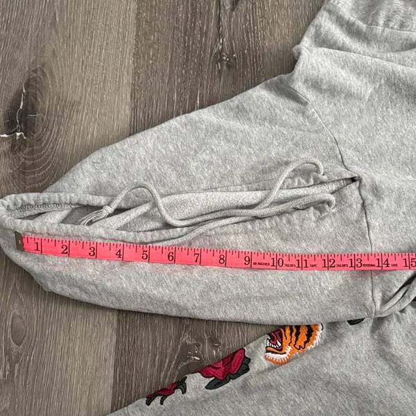 Pac Sun (LA Hearts) Cropped Grey Hoodie (XS) - Image 9