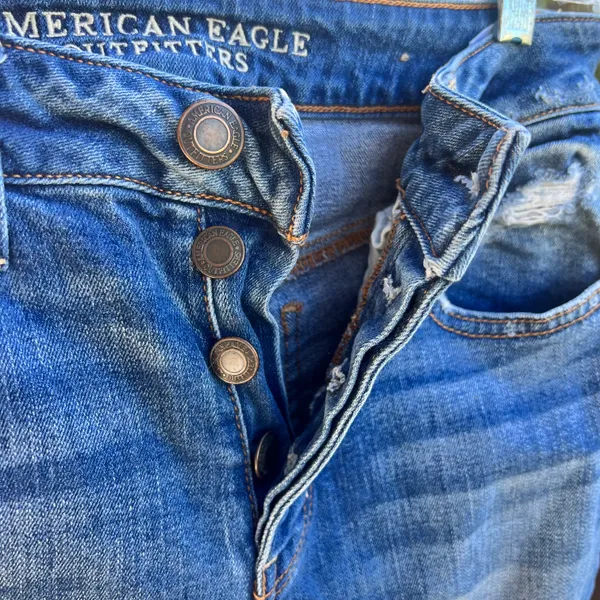 American Eagle Ripped Stretch Jeans - Image 4