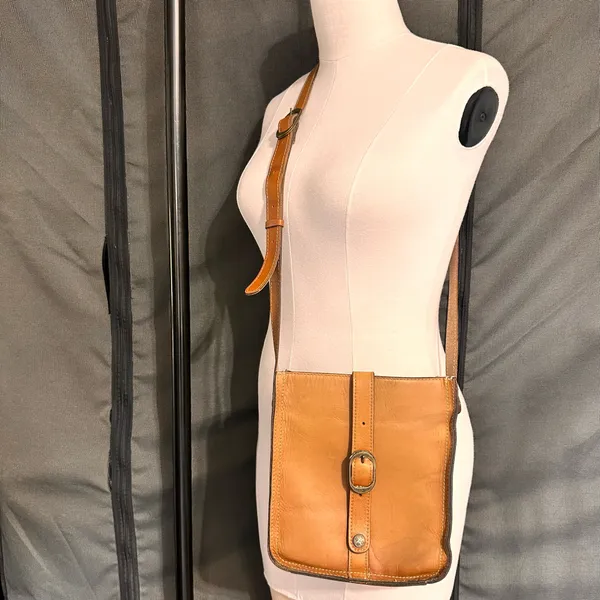 Patricia Nash Venezia Purse Tan Italian Leather Pouch Slim Crossbody Bag Vintage - Image 3