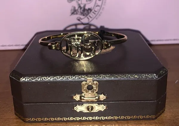 Juicy Couture Retro Pam & Gela Gold Bracelet - Image 4