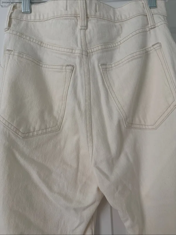 Abercrombie & Fitch Off-White Cropped Ankle Jeans - Image 5