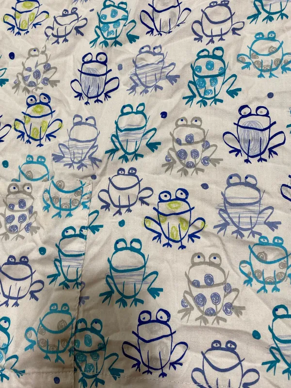Bonita Frog Print Mock Wrap Scrub Top 🐸 Green Size M - Image 3