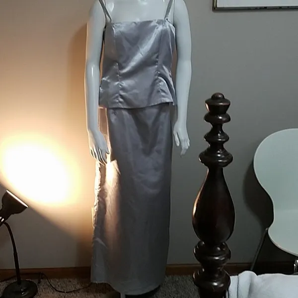 Handmade Shimmery Silver Skirt & Tank Top Set - Image 4