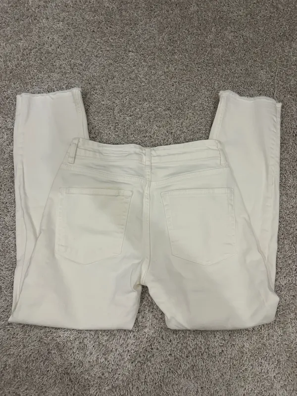 ZARA White Straight-Leg Jeans - Image 3