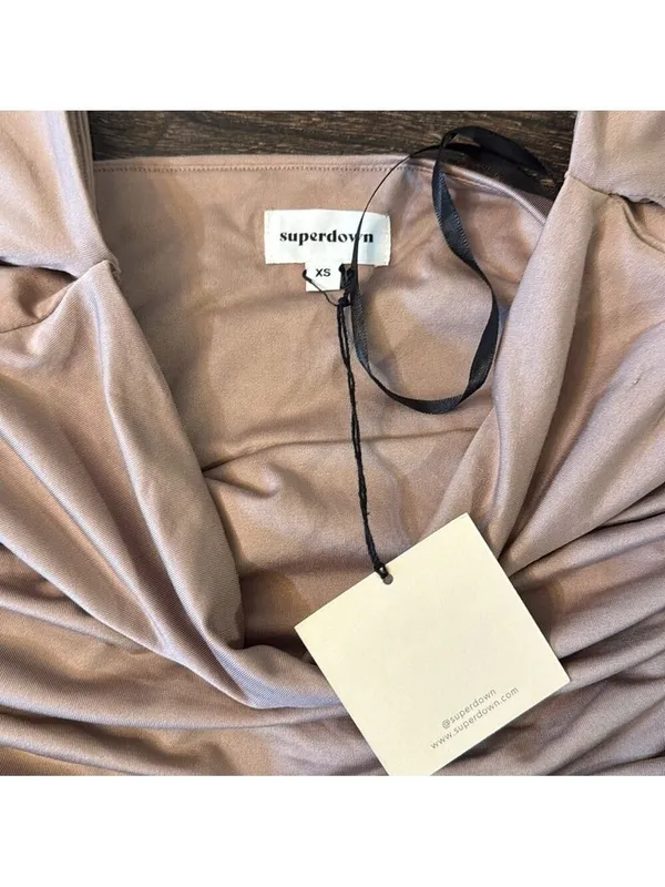 Superdown Taupe Off Shoulder Bodycon Mini Dress‎ Ruched NWT Size XS - Image 5
