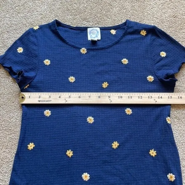 Blue Rain Embroidered Sunflower‎ Baby Tee Navy Blue Size: Small - Image 2