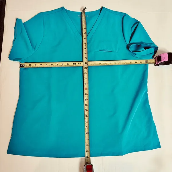 Mandala Teal Scrub Top Women’s 2XL Equa-Tek Stretch V-Neck Medical Workwear - Image 5