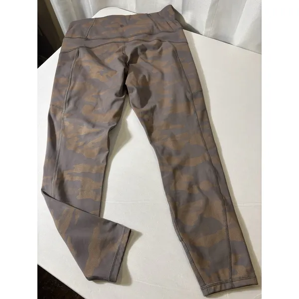 ATHLETA Rainier Reflective Tight Women's 1X Camo Leggings Running Gym‎ Workout - Image 8