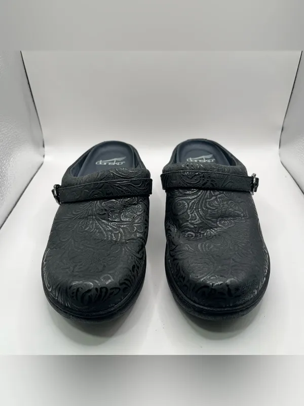 DANSKO Allison slip on EUR 39 US 8.5 Black Tooled Leather Clog Shoes - Image 2