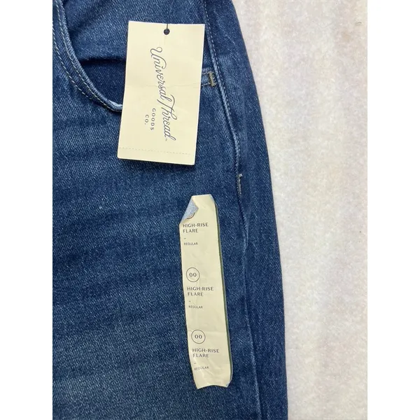 Universal Thread Womens High Rise Flare‎ Jeans Comfort Stretch Blue Size 00R New - Image 2