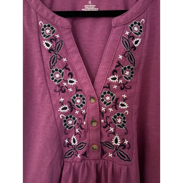 Croft & Barrrow XL Embroidered Top Purple Floral - Image 4
