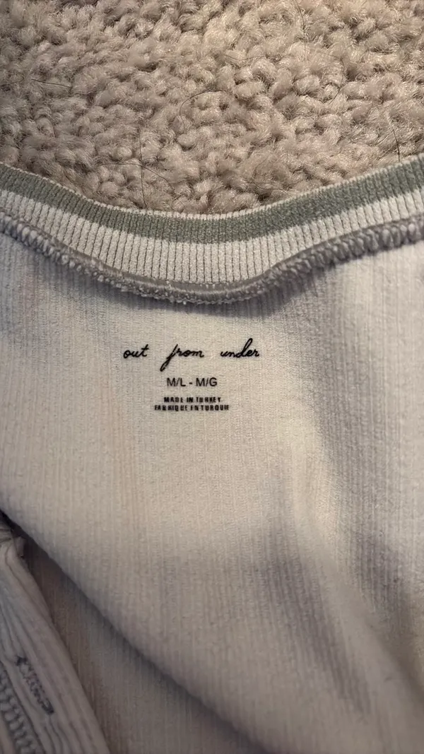 Urban Outfitters Top Cropped - Image 3