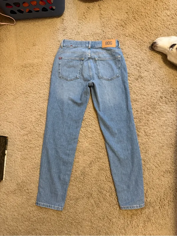 BDG Light Blue High-Rise Straight Jeans - Image 5