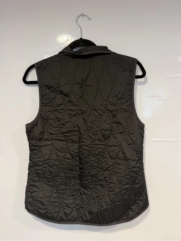Old‎ Navy Women’s Quilted Sleeveless Vest - Black - Image 3