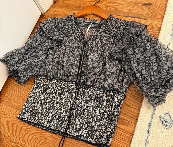 Free People Beatrice Mesh Blouse Top Floral Printed Ruffle Smocked Sz L - Image 9