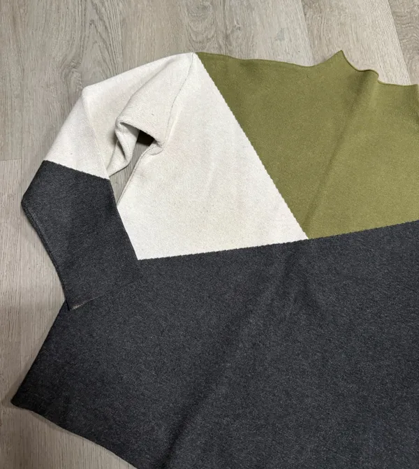 Tahari colorblock sweater  - Image 5