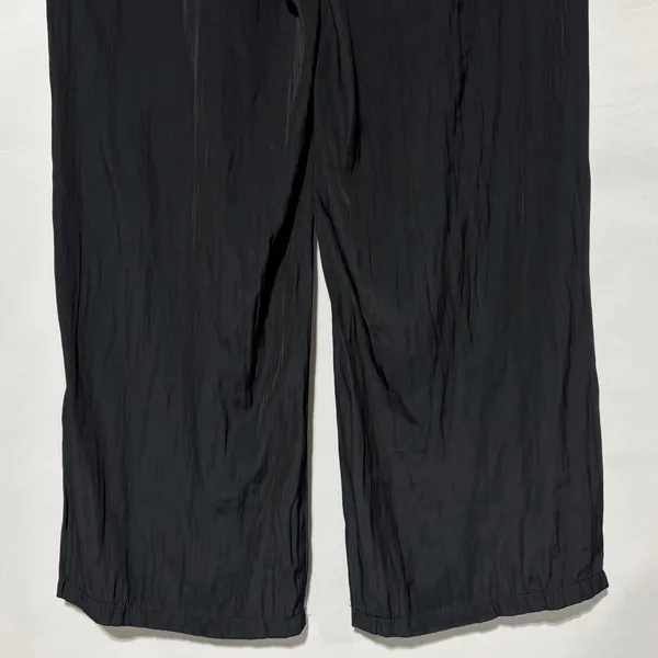 Aritzia Babaton Plisse Crinkled Satin Pull-On Pants Black Size Small - Image 9