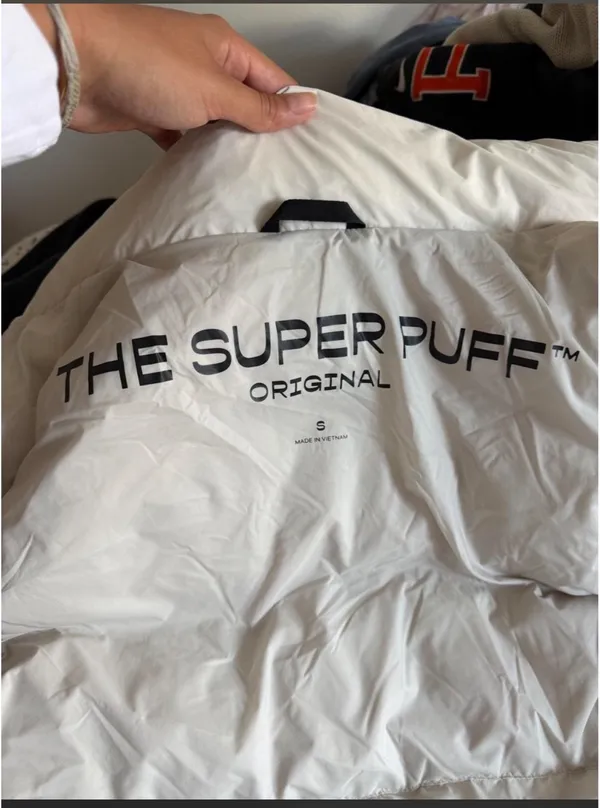 Aritzia super puff jacket vest - Image 2