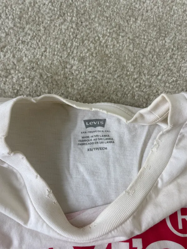 Levi’s White T-Shirt Logo Women’s - Image 2