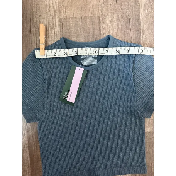 Wild Fable Seamless Short‎ Sleeve Crop Top Dark Blue Shimmer XXS - Image 6