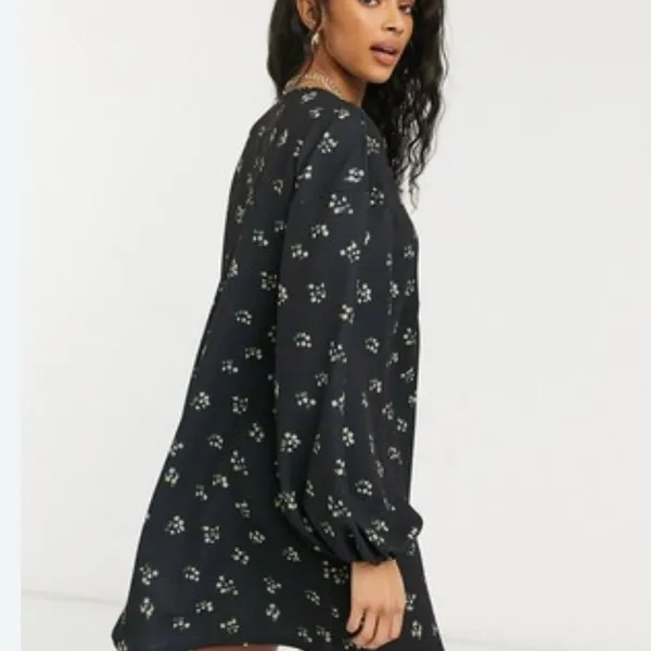 ASOS Floral Black Shift dress‎ Size 4 - Image 2