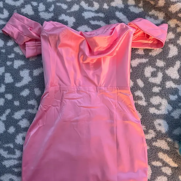 Revolve NWT more to come dress - Image 3