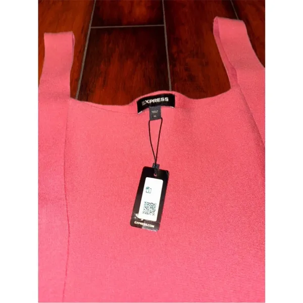 $58 NWT Express pink crop sweater tank XL - Image 3