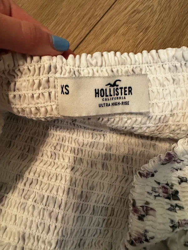 Hollister Skirt With Built In Shorts - Image 2