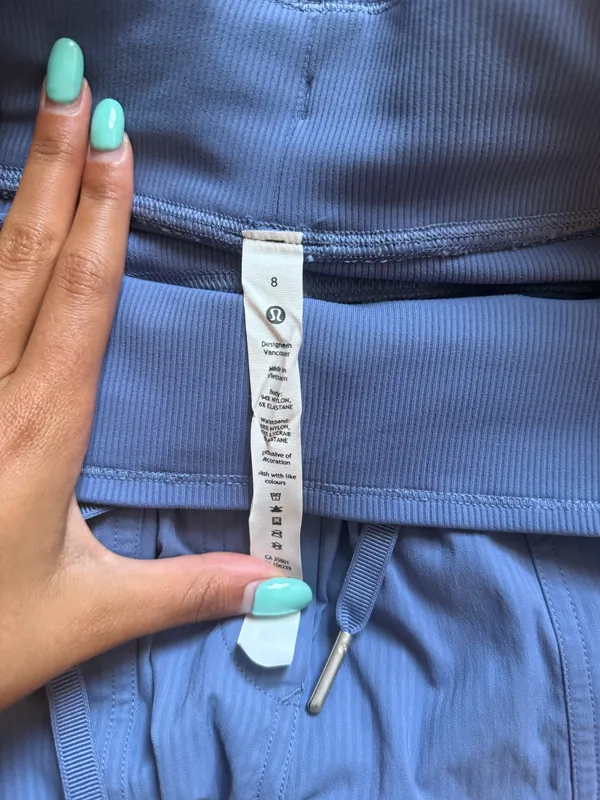 Lululemon Dance Studio Cropped Pants 8 - Image 3