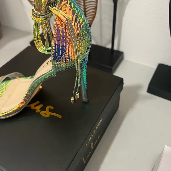 Iridescent Green Stiletto Heels by Lulus Size 7.5 - Image 4