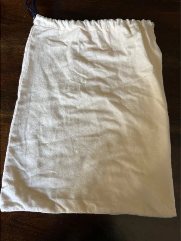 Bombas Drawstring Cotton Bag - Cream with Navy Logo - Image 5