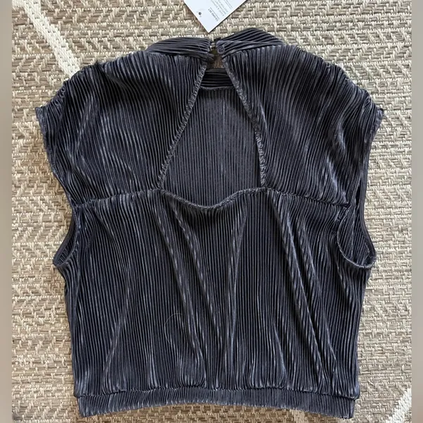 RO&DE pleated blouse Sz L - Image 3
