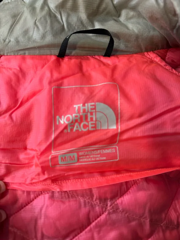 North Face Lightweight Jacket - Image 10