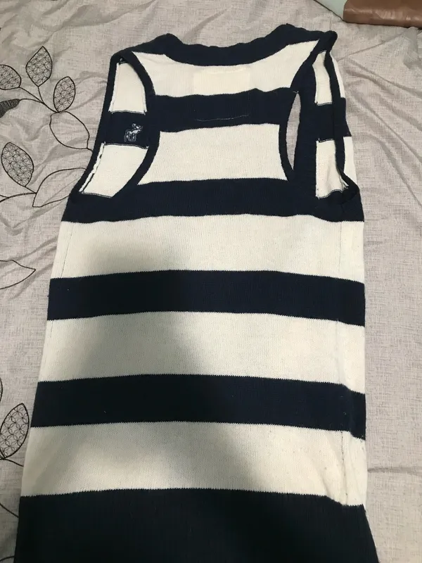 Abercrombie  - Image 3