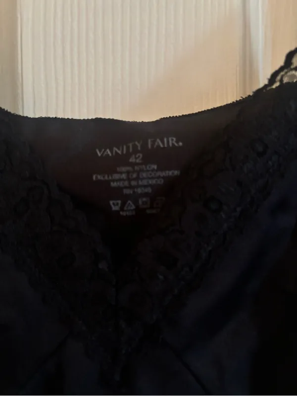 Vanity Fair Daywear Full Slip Black with Lace-Trim Size 42 26in - Image 2